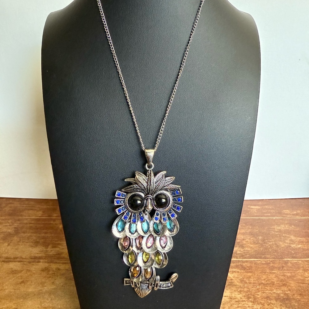 Colorful Owl Pendant Necklace - Picture 3 of 7